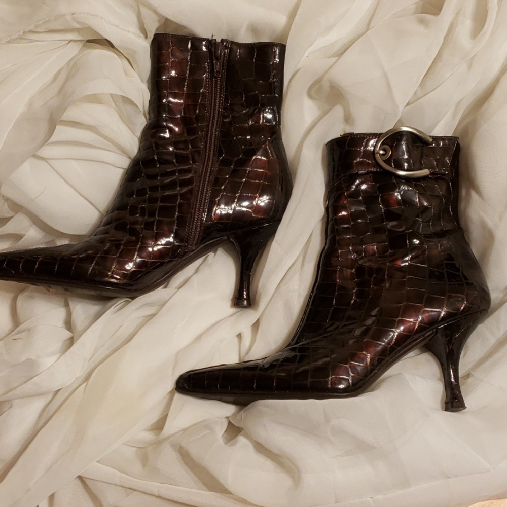 Stuart Weitzman Boots